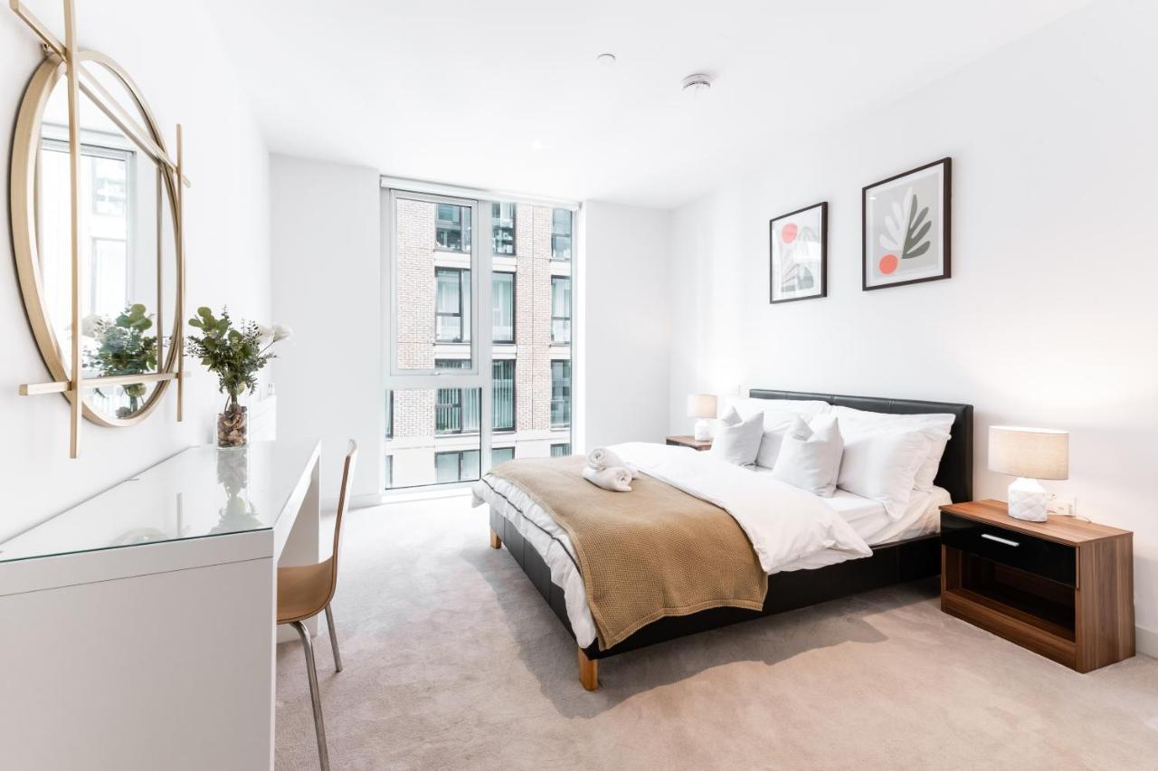 Khayat Homes - The Owelor - Two Bed London Exteriör bild